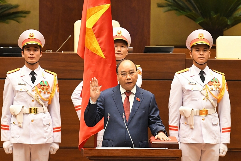 Chủ tịch nước Nguyễn Xuân Phúc thực hiện nghi lễ tuyên thệ nhậm chức