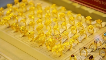 Cập nhật giá vàng hôm nay 14/11: Sắp chạm ngưỡng 1.900 USD/ounce