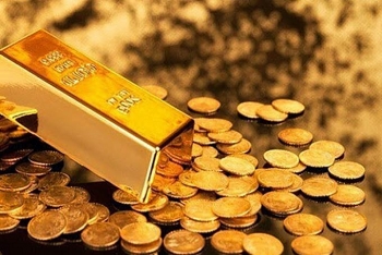 Cập nhật giá vàng hôm nay 17/11: Chờ cơ hội bứt phá