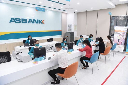 Mảng tối đằng sau đà tăng trưởng của ABBank