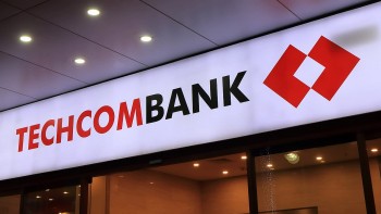 Cảnh trái ngược mua bán chứng khoán ở Techcombank và các ngân hàng