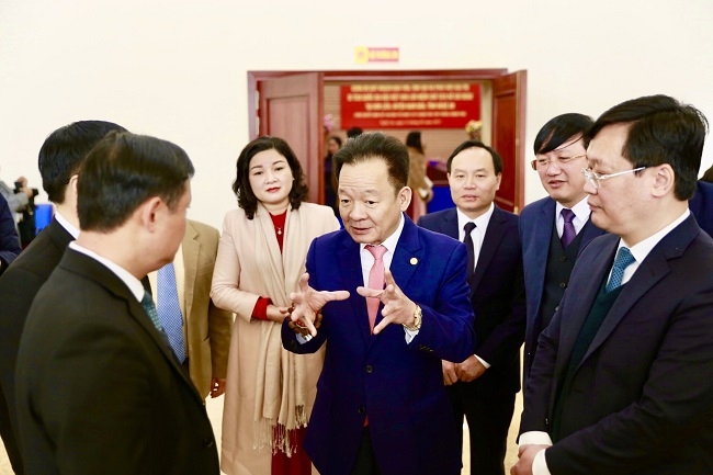 Ông Đỗ Quang Hiển – Chủ tịch HĐQT kiêm Tổng Giám đốc Tập đoàn T&T Group cho biết, T&T Group rất mong muốn quy hoạch bảo tồn, tôn tạo và phát huy giá trị khu di tích Chủ tịch Hồ Chí Minh sẽ sớm được triển khai và đi vào thực tế.
